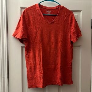 Old Navy V-Neck Red M